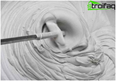 Enduit à base d'albâtre