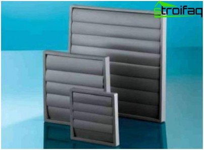 Le trou de ventilation d'alimentation peut être remplacé par des grilles spéciales