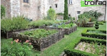 THE GARDEN IN COUNTRY STYLE - THE WILDLIFE ON YOUR COTTAGE