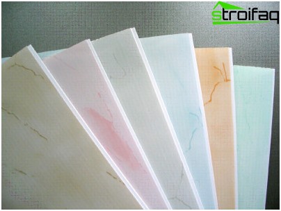 panneaux de plafond en plastique