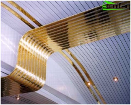 Plafonds à lattes intéressants