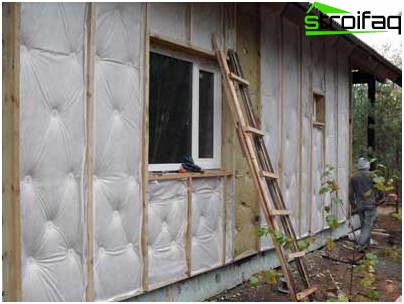 Comment isoler une maison avec de la laine minérale Réchauffer la maison avec de la laine minérale