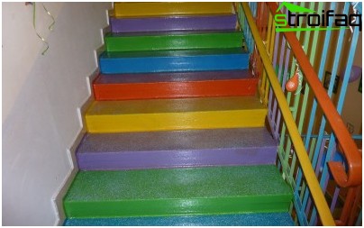 Une approche audacieuse des expériences de couleur Une approche audacieuse des expériences de couleurs permet d'exprimer l'imagination et de revitaliser l'intérieur