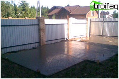 Cadre de garage de fondation