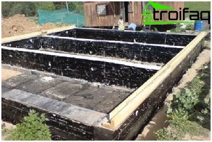 Étape d'imperméabilisation des fondations