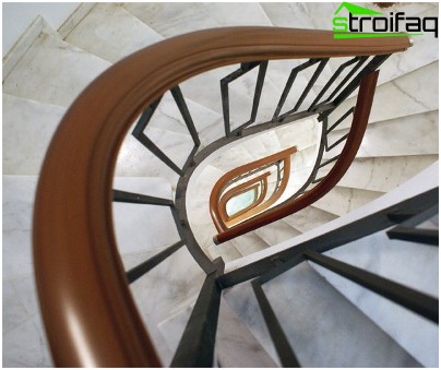 À partir de garde-corps en PVC, vous pouvez créer de véritables œuvres d'art