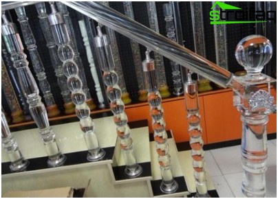 Les balustres en bois sur un escalier en bois peuvent être installés de vos propres mains, en suivant des règles simples et en ayant le talent