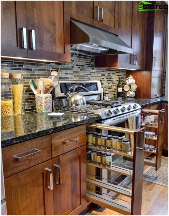 Étagères et tiroirs dans les meubles de cuisine du Ikea - 5