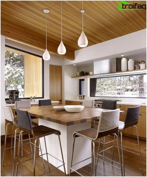 Table à manger dans la cuisine: photo 2