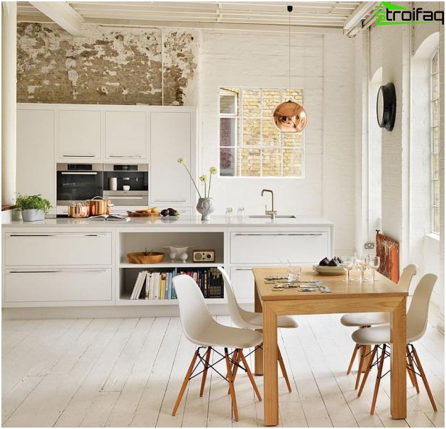 Table à manger dans la cuisine 1